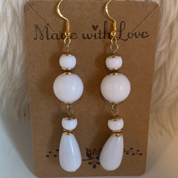 ✨3 for$40✨NWT Earrings✨ ✨Hand Crafted ✨Artisan!✨Perfect Holiday Earring! ✨ - Picture 3 of 8